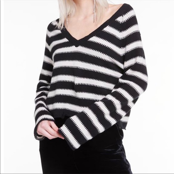 NEW Wildfox Leanne Sweater Distressed Striped - Picture 2 of 9